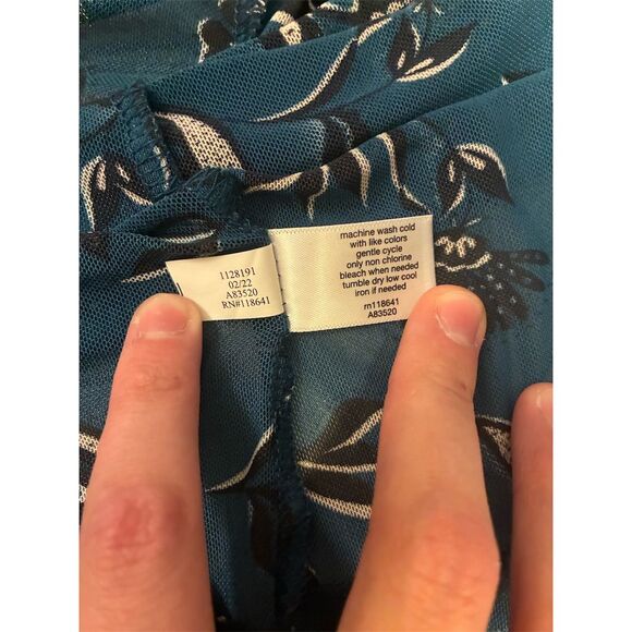 Lane Bryant Women's Plus 18W Blue Floral Blouse Short Sleeve - Picture 7 of 8